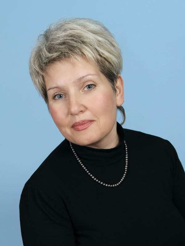 Камзолова Елена Эдуардовна.